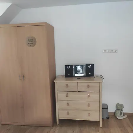 בית אירוח Omas Haeuschen Am *